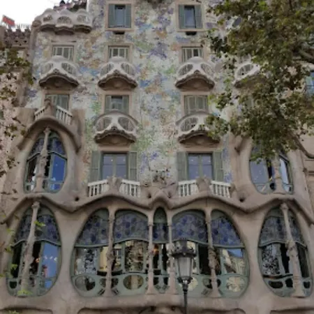 Apartamento Exclusivo Junto Sagrada Familia Barcelona-2